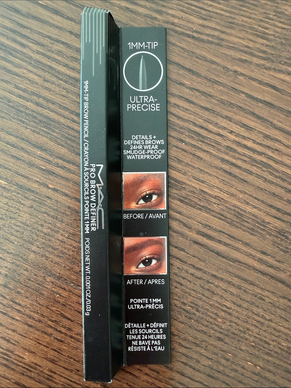 M.A.C. Pro Brow Definer Brow Pencil in onyx NWT